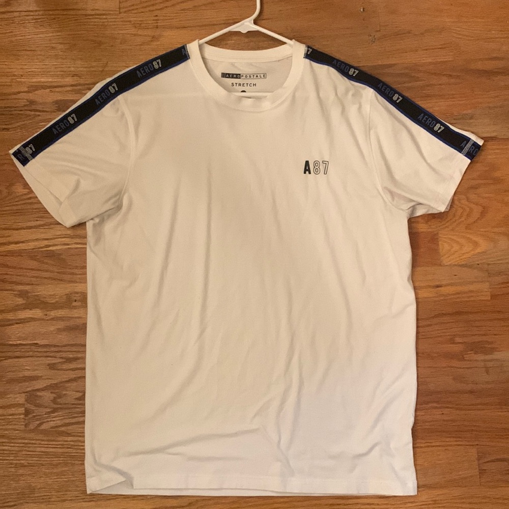 White Aéropostale T-Shirt